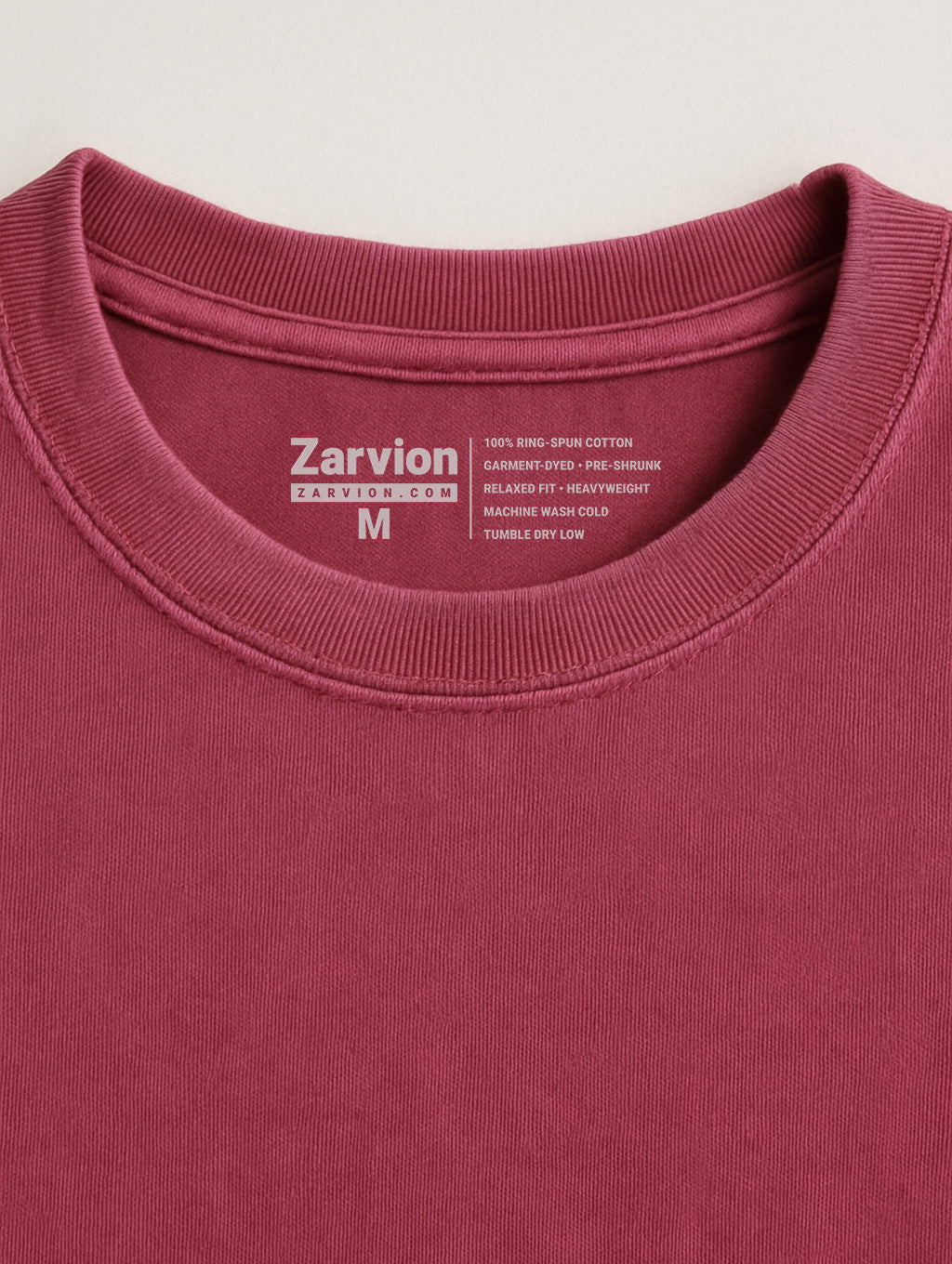 Zarvion men's vintage tee in Berry – close-up ribbed neckline with double-needle stitching