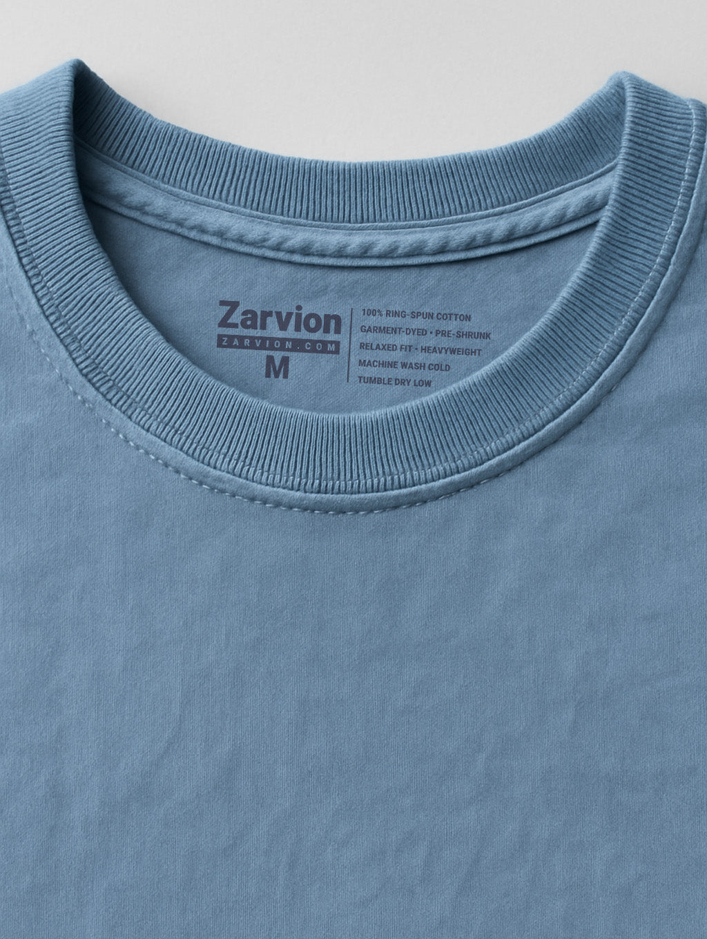 Zarvion men's vintage t-shirt in Worn Denim Blue – close-up ribbed collar with durable double-needle stitching