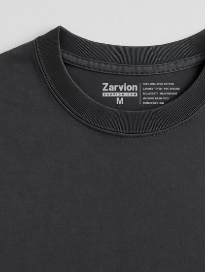 Zarvion men's vintage t-shirt in Charcoal – close-up ribbed neckline with double-needle stitching